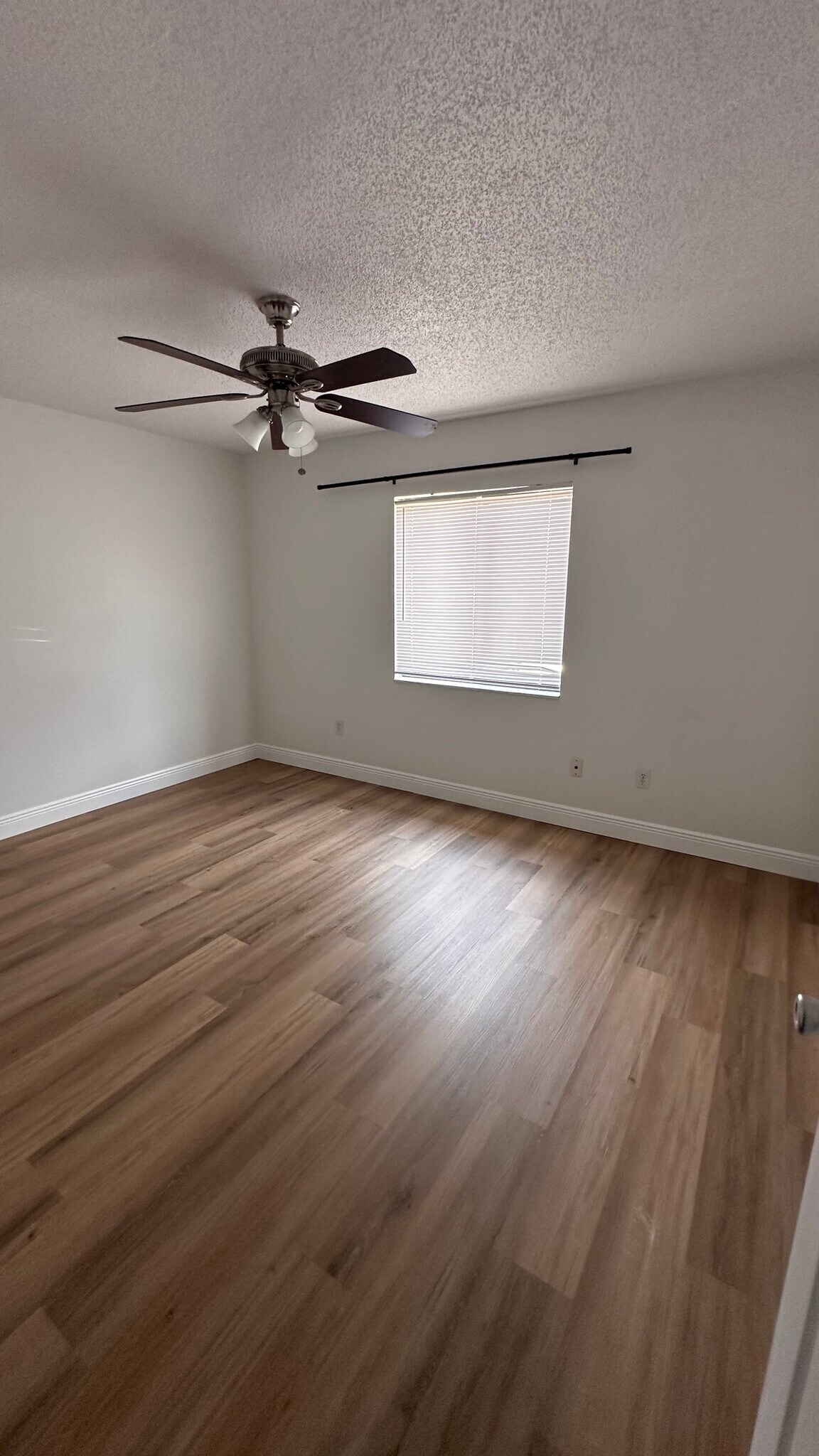 Building Photo - 2719 Hunt Club Ln