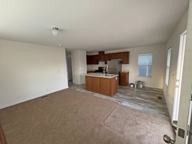 Building Photo - 1700 S State St