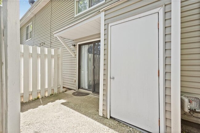 Building Photo - 1707 Cotton Patch Ln