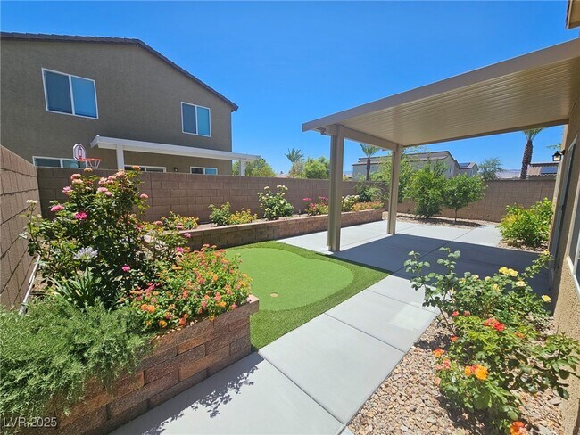 Building Photo - 7497 Blue Lotus Ave