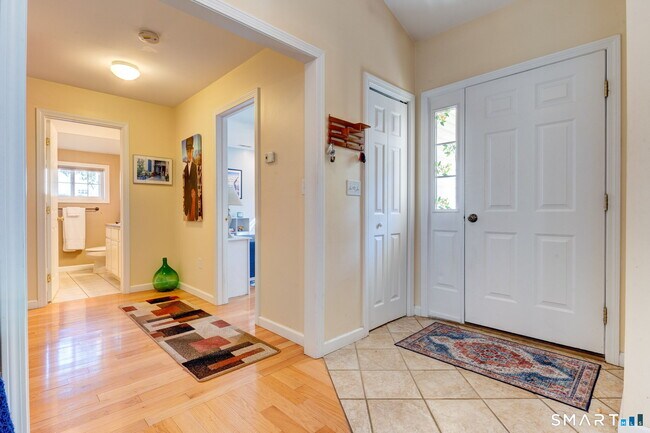 Building Photo - 46 Samuel Ln