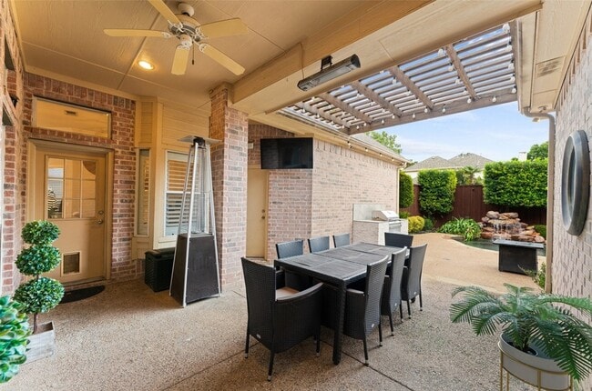 Building Photo - 3312 Westover Dr