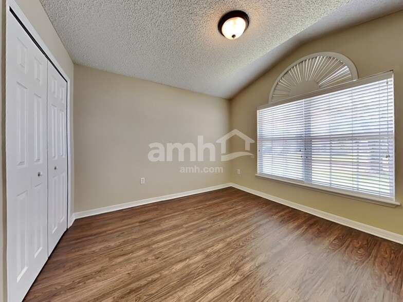 Building Photo - 7363 Edenfield Park Rd