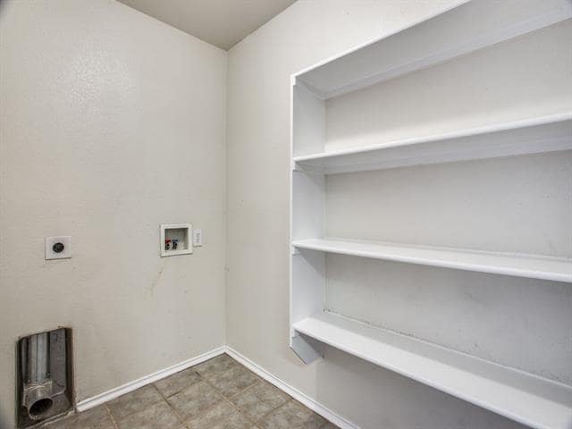 Building Photo - 1128 Maplewood Ln
