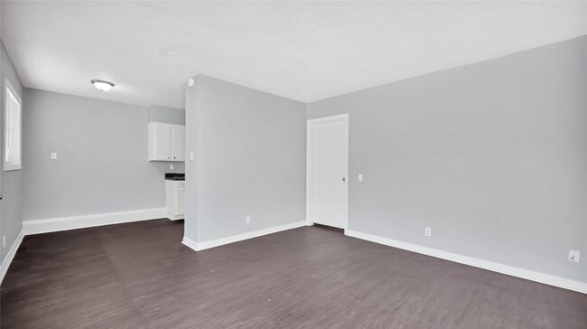 Building Photo - 5532 Eskridge St