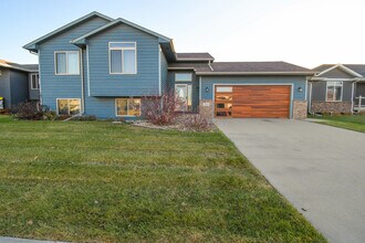 Building Photo - 5512 South Culbert Avenue