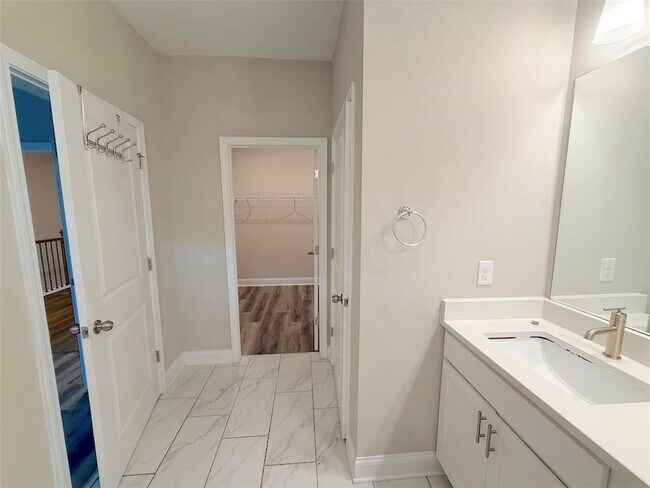 Building Photo - 4995 Shay Town Ln