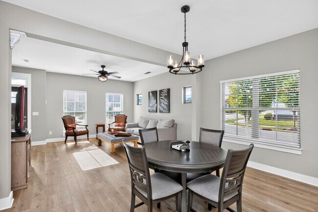 Building Photo - 1525 White Tip Ln