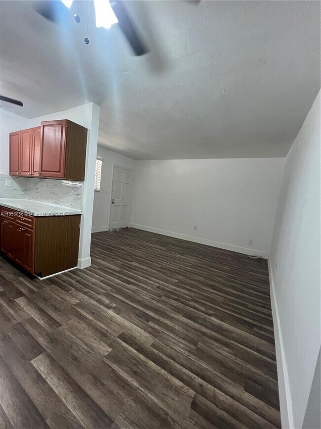Building Photo - 7130 W 11th Ct