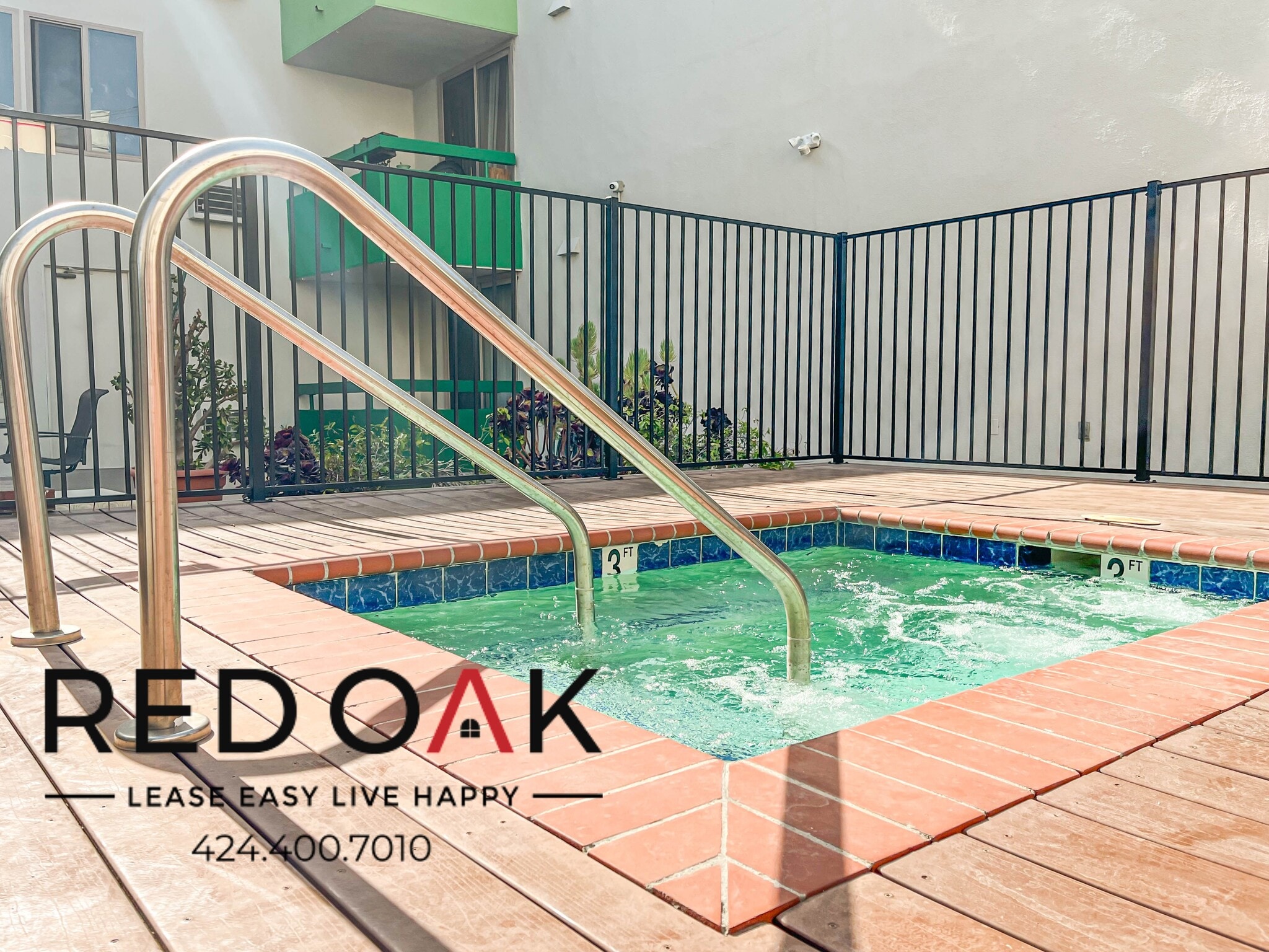 Building Photo - 1200 N Olive Dr