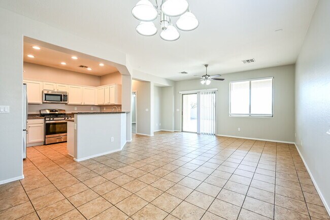 Building Photo - 3827 Adamanda Ct