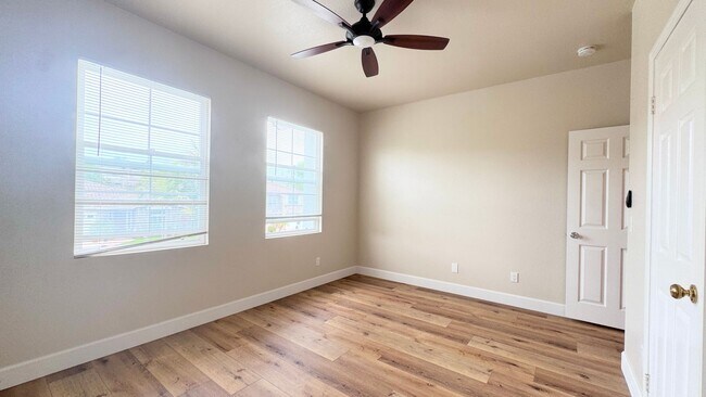 Building Photo - Unfurnished 1 Bedroom with AC and Private ...