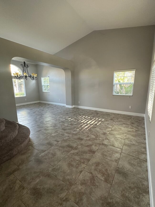 Building Photo - 11374 Mission Hills Terrace