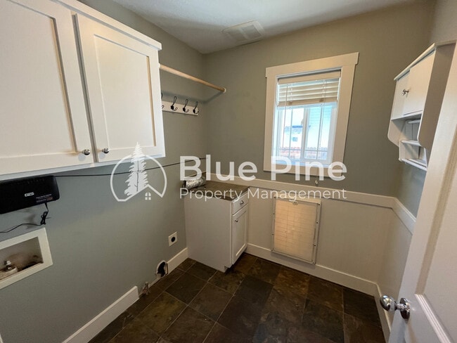 Building Photo - 157 Leesburg Ln