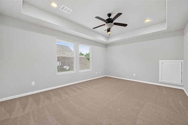 Building Photo - 50 Vershire Cir