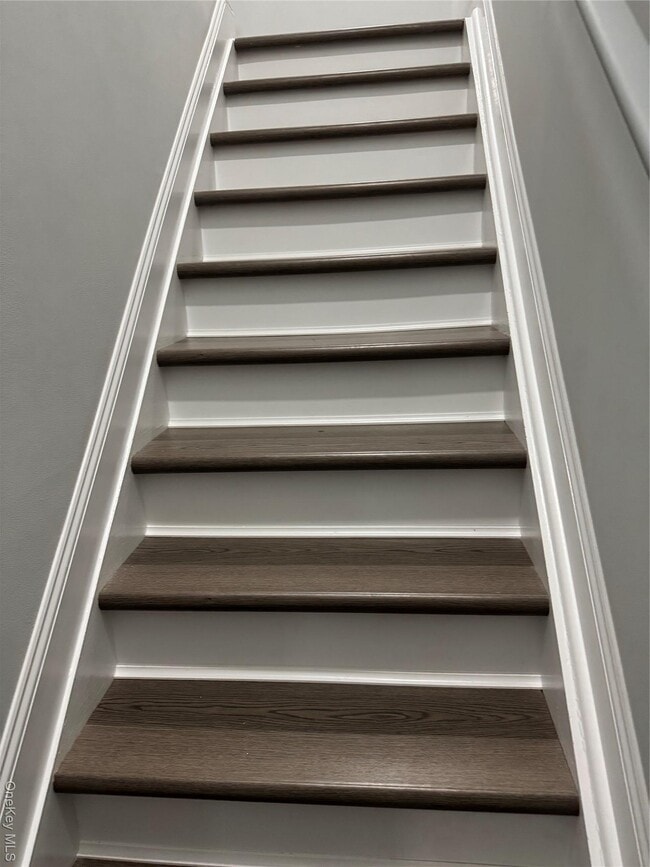 Building Photo - 16 Huntington Commons