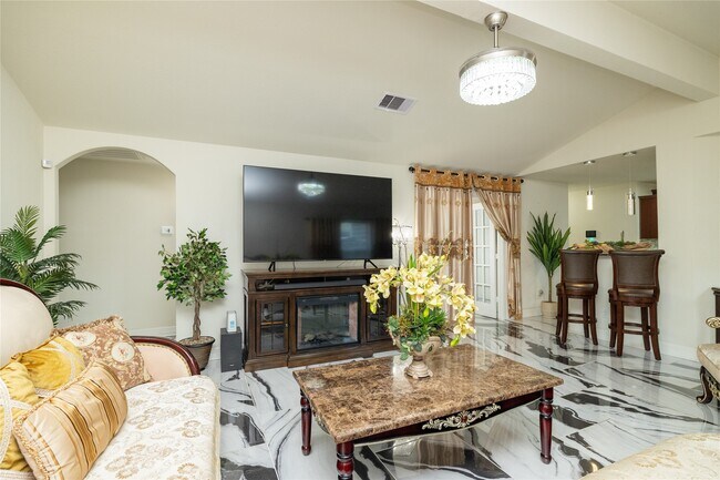 Building Photo - 22526 Threefold Ridge Dr