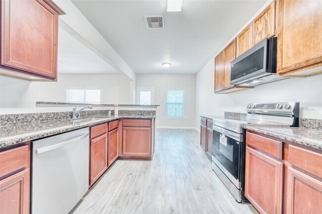 Building Photo - 6934 Orchid St