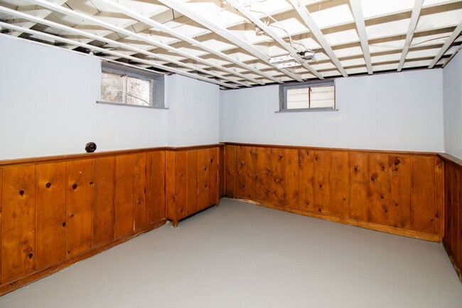 Building Photo - 11702 Ridge Rd