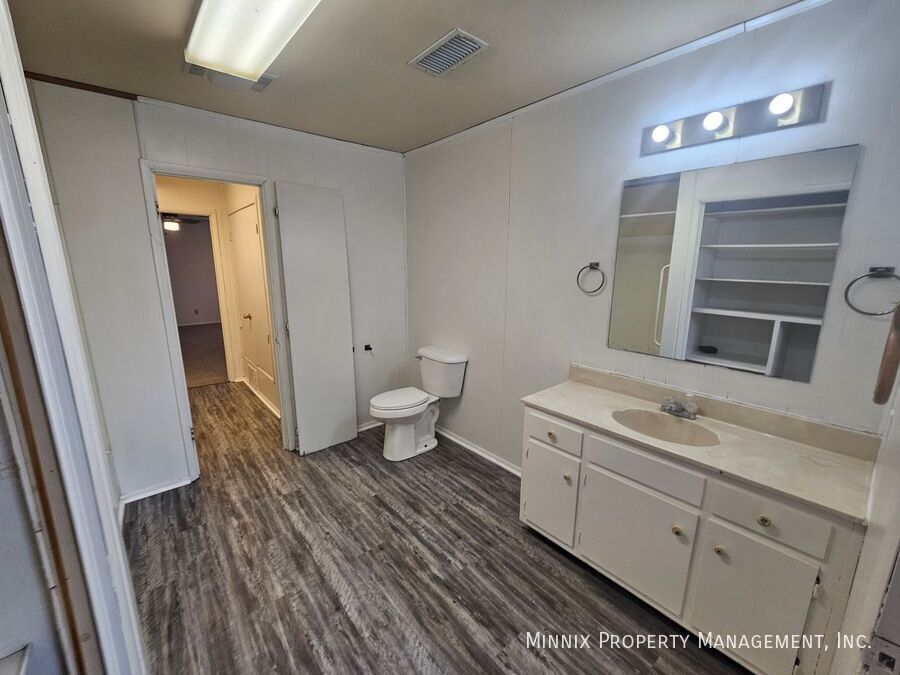 Building Photo - 3606 Tanner Dr