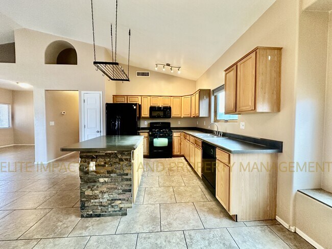 Building Photo - 8999 E Marci Lynne Way