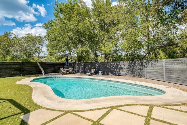 Building Photo - 3908 Edwards Mountain Dr