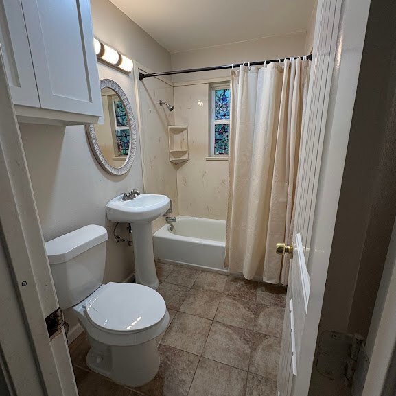 Building Photo - 1301 Stadium Dr