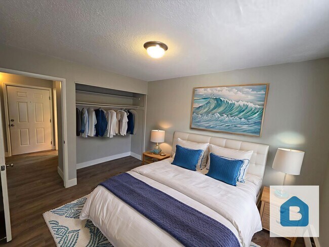 Building Photo - 233 E Arvada St