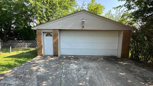 Building Photo - 7201 Gerber Ave