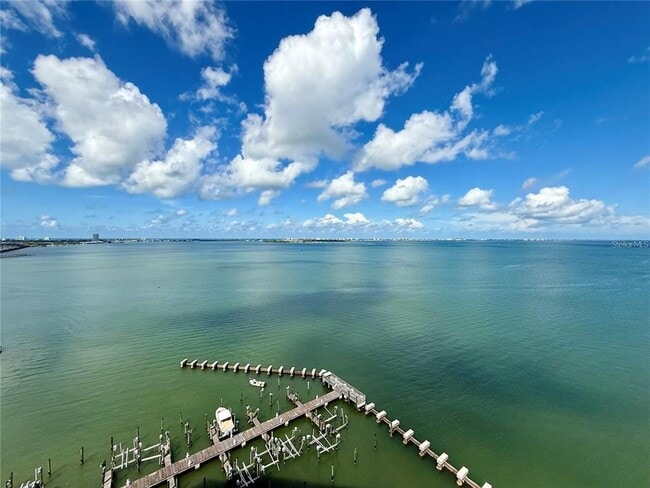 Building Photo - 988 Blvd of the Arts