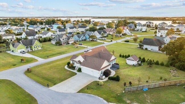 Building Photo - 202 Tidewater Dr