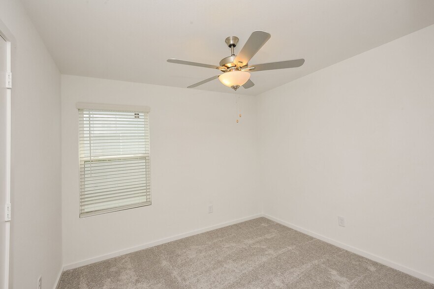Building Photo - 2768 Mistwood Dr