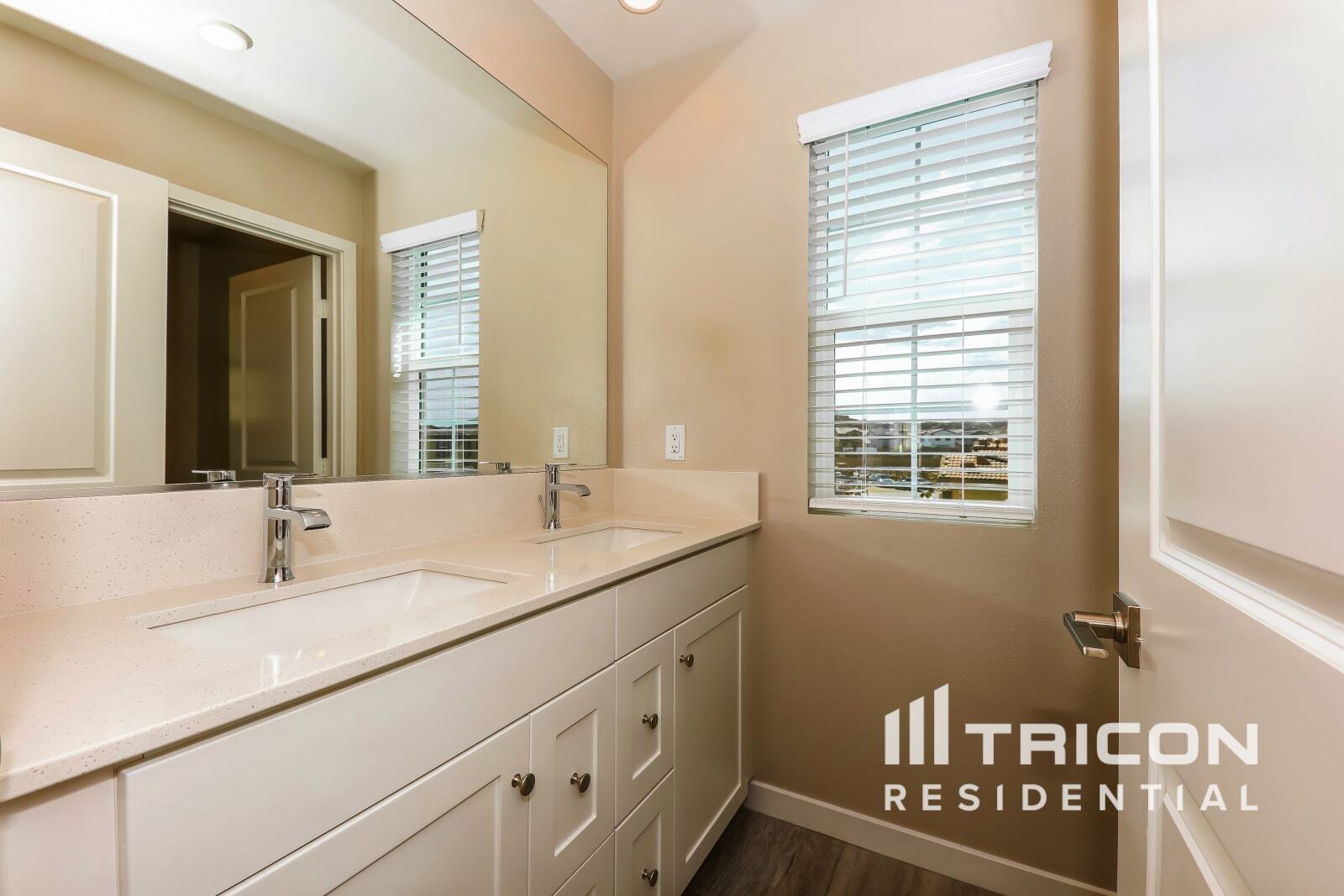 Building Photo - 29463 Red Palm Ct