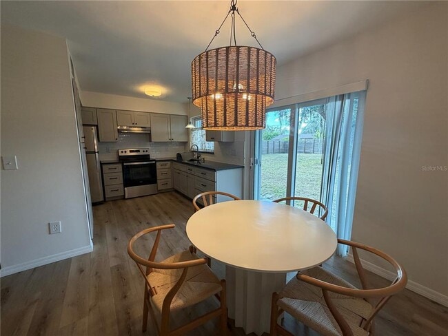 Building Photo - 1595 Adrian St