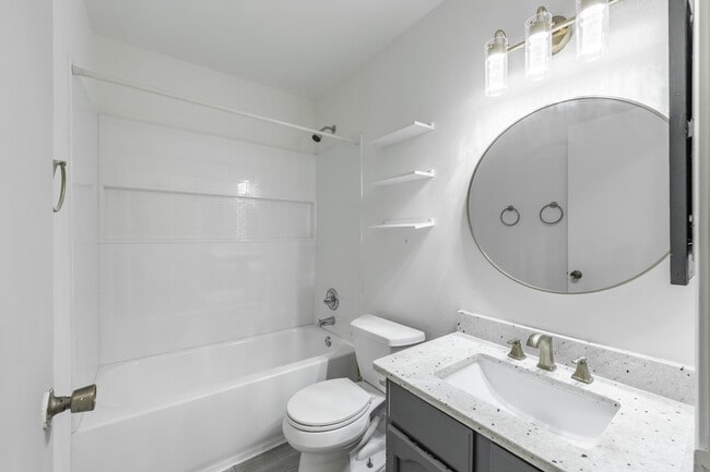 Building Photo - 6822 Rivulet