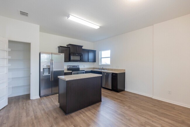 Building Photo - 6010 Luckey Run