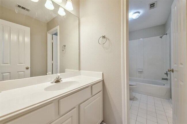 Building Photo - 3403 Long Meadow Ct