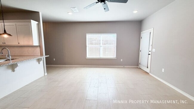 Building Photo - 1503 Avenue O