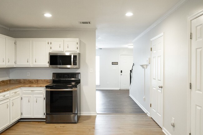 Building Photo - 2111 Turtle Ct