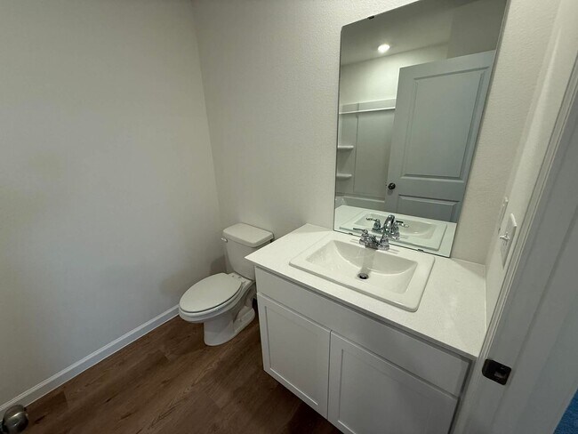 Building Photo - MOVE-IN SPECIAL - LIMITED OFFER!! Four Bedroom/Two Bath - Summerdale