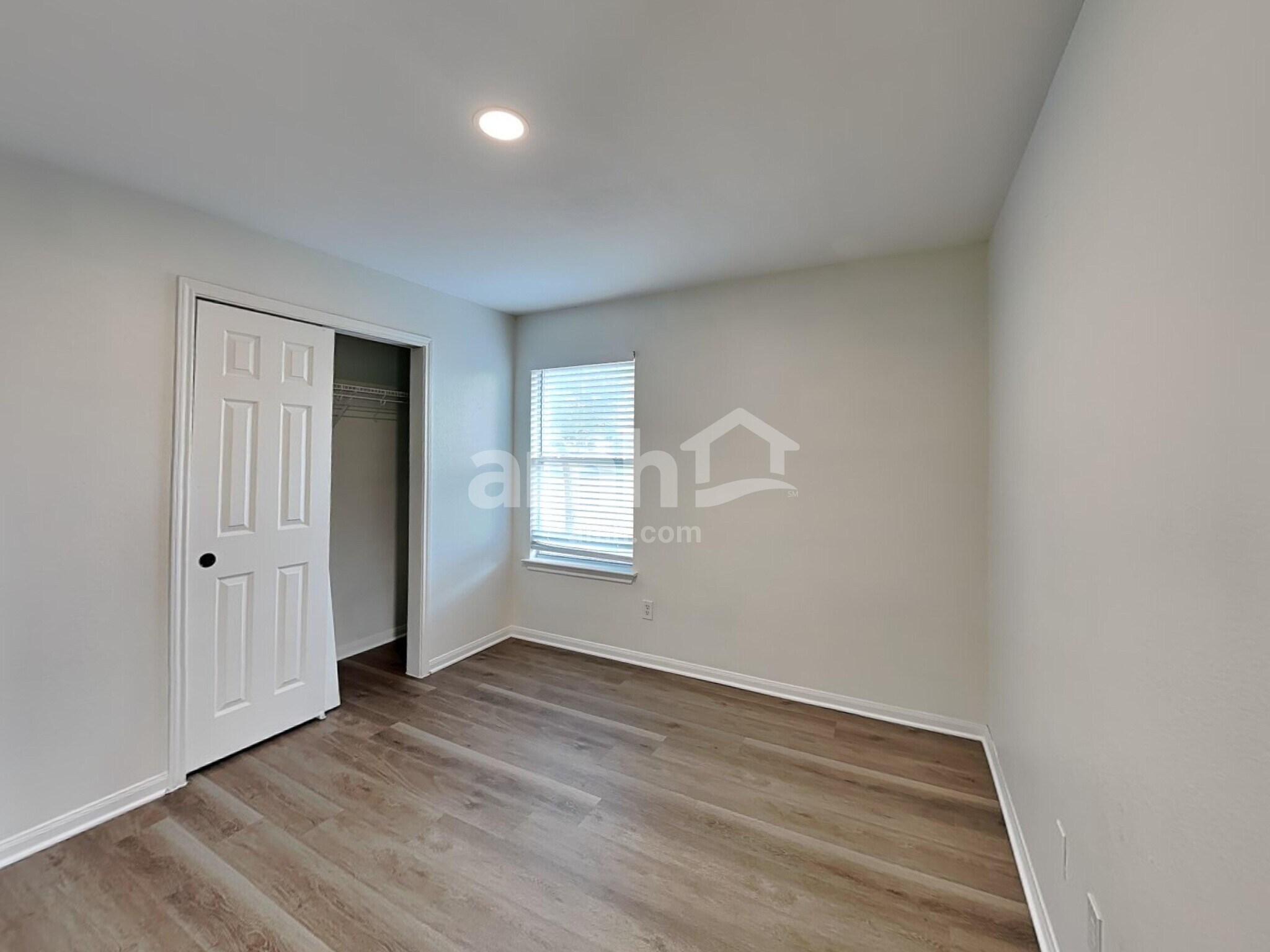 Building Photo - 1701 Amberwood Loop