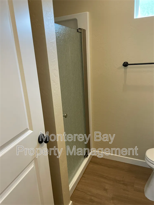 Building Photo - 154 Carmel Ave