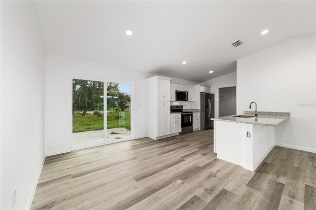 Building Photo - 691 NE 130th Ct
