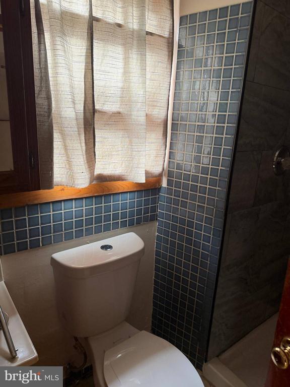 Building Photo - 6208 Welshire Pl