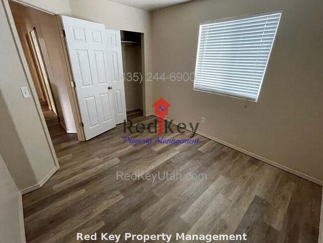 Building Photo - 80 E Single Family Home