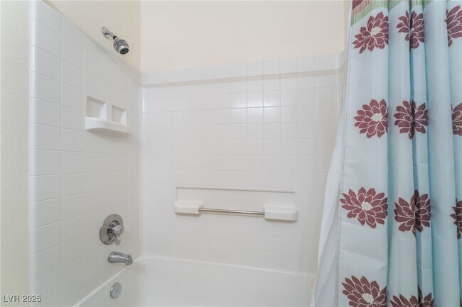 Building Photo - 7123 S Durango Dr