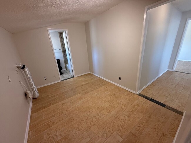 Building Photo - Charming 3 bedroom home in Apple Valley- H...