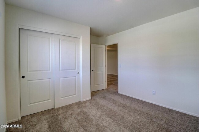 Building Photo - 1525 E Caballero Dr