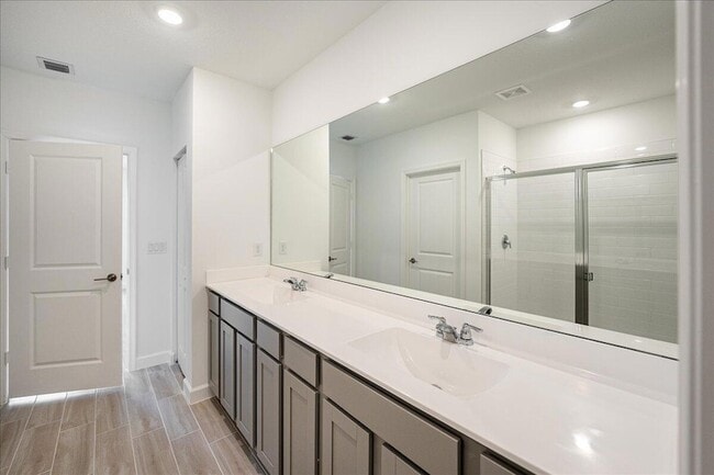 Building Photo - 6346 Windwood Wy