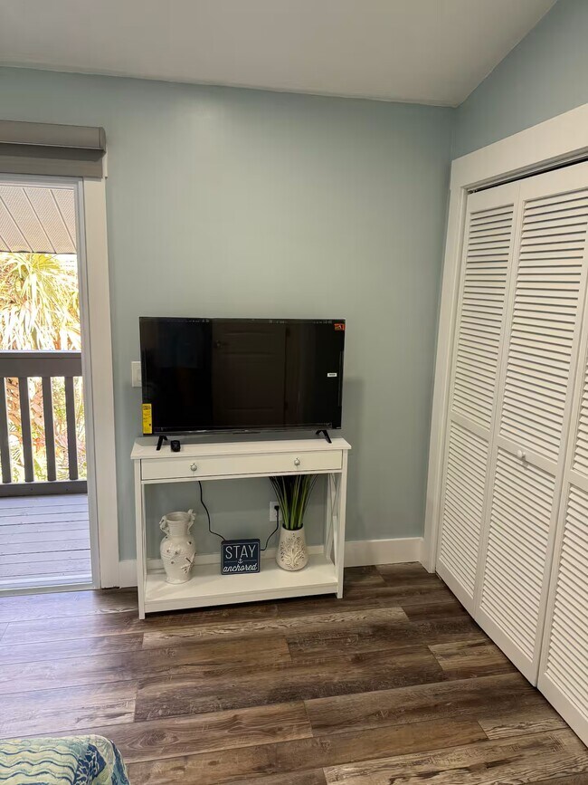 Building Photo - 3839 Sandstone Ct